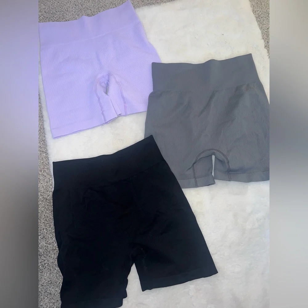 CUTE WORKOUT BUNDLE - Picture 2 of 10